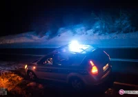 Pijany mężczyzna wtargnął pod samochód - zdjęcie główne