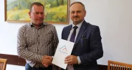 Podpisanie umowy na odtworzenie krzyża pomnikowego i prace konserwatorskie - Cmentarz 369 Golców - zdjęcie 2