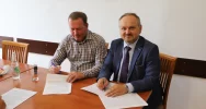 Podpisanie umowy na odtworzenie krzyża pomnikowego i prace konserwatorskie - Cmentarz 369 Golców - zdjęcie 4