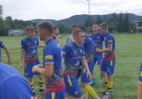 Startuje IV liga. Imponująca oprawa rozgrywek Małopolskiego Związku Piłki Nożnej. - zdjęcie główne