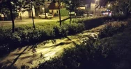 Zalane posesje, ulice i drogi. 36 interwencji - strażacy pracowali całą noc - zdjęcie 4