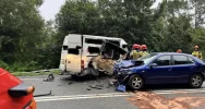 Zderzenie busa i samochodów osobowych. 6 osób zostało rannych - zdjęcie 2
