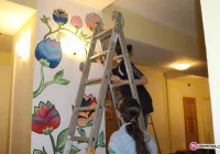 Uczniowie pomalowali mury szkoły - zdjęcie główne