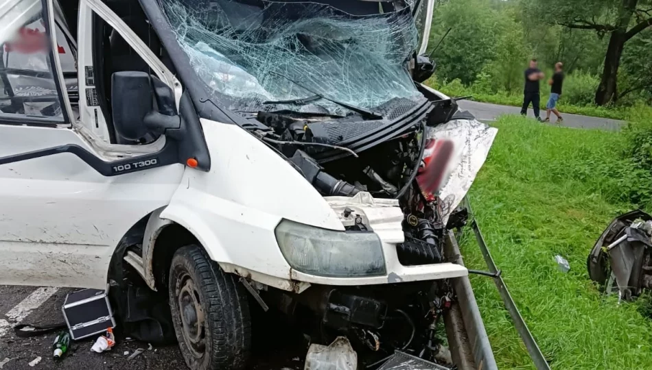 Mieszkańcy Limanowszczyzny wśród poszkodowanych w wypadku  - zdjęcie 1