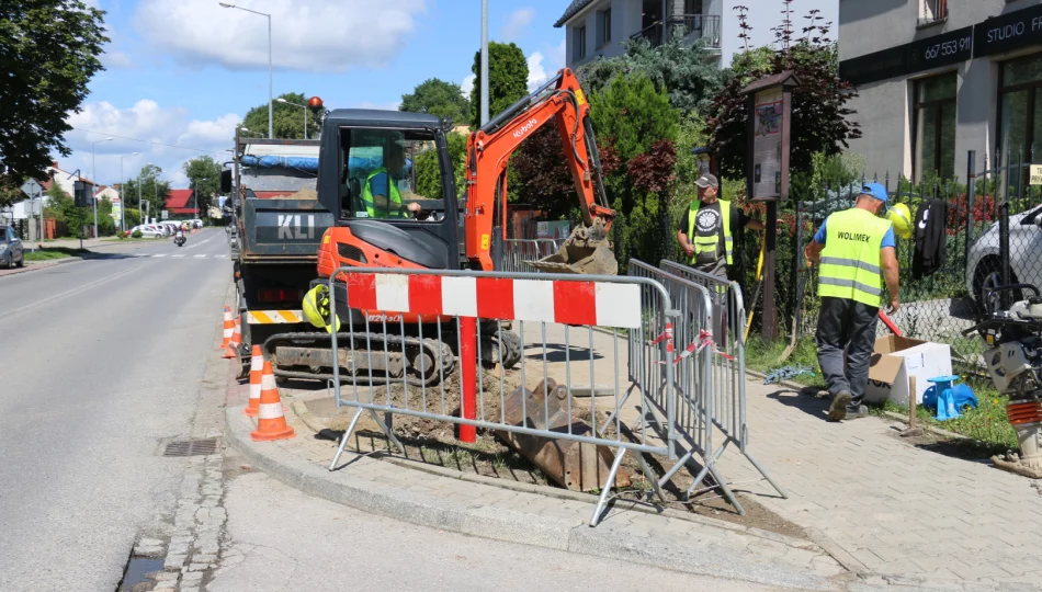 Na terenie miasta trwa przebudowa sieci wodociągowej - zdjęcie 1