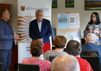 ,,Takie historie zawsze zostawiają bliznę" - spotkanie z Niną Majewską-Brown - zdjęcie główne