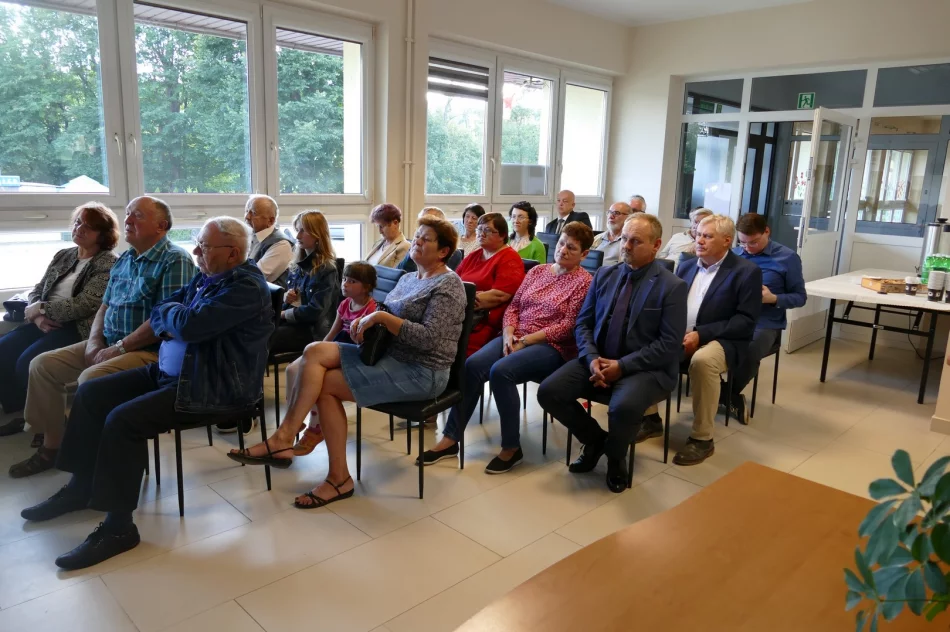 ,,Takie historie zawsze zostawiają bliznę" - spotkanie z Niną Majewską-Brown - zdjęcie 2