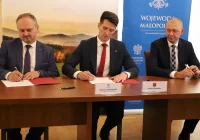 Podpisanie umów na remont dróg w Męcinie i Starej Wsi - zdjęcie główne