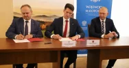 Podpisanie umów na remont dróg w Męcinie i Starej Wsi - zdjęcie 3