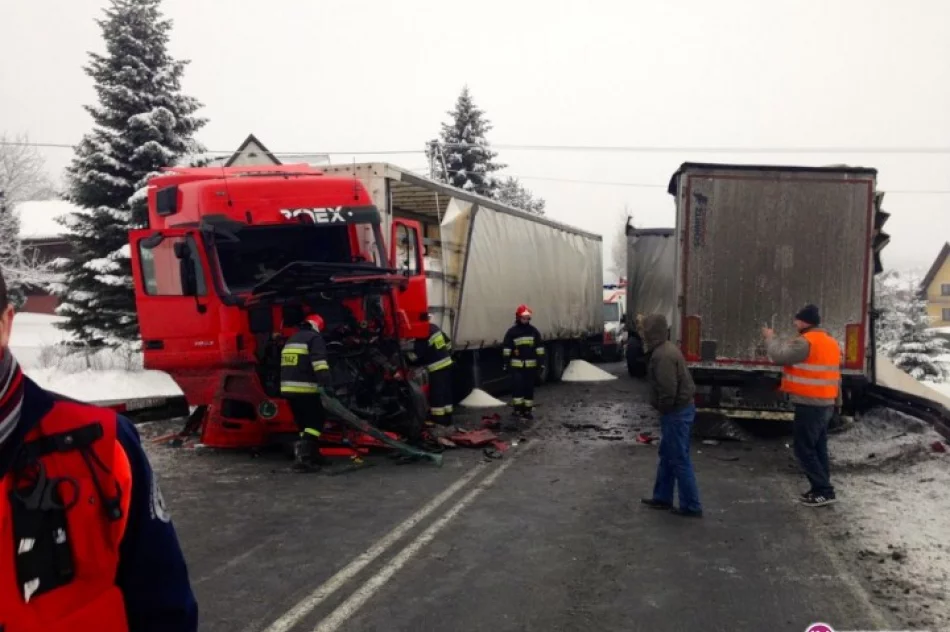 Zderzenie tirów. Koniec utrudnień - zdjęcie 2