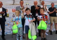 Mini Wyścig Henryka Łasaka zgromadził 100 młodych kolarzy - zdjęcie główne