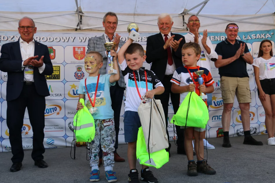 Rywalizowali też młodzi kolarze. Na starcie ponad 100 zawodników - zdjęcie 2