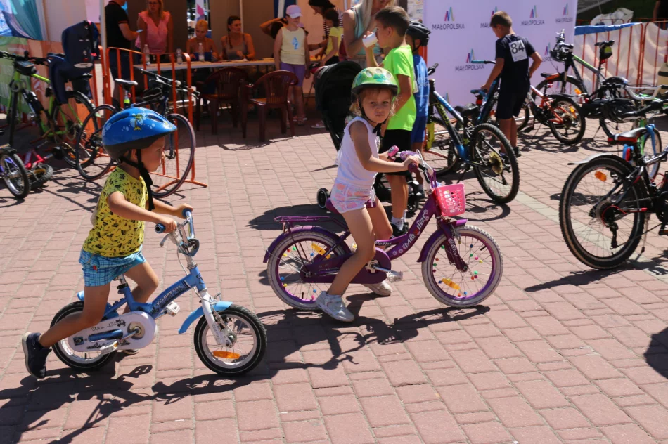 Mini Wyścig Henryka Łasaka zgromadził 100 młodych kolarzy - zdjęcie 3