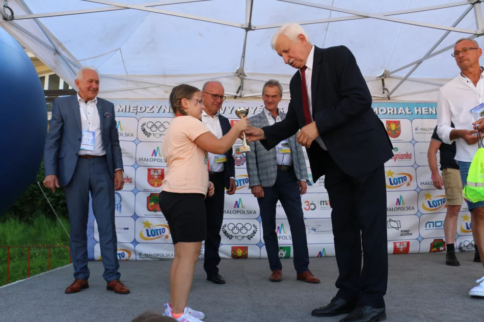 Rywalizowali też młodzi kolarze. Na starcie ponad 100 zawodników - zdjęcie 8