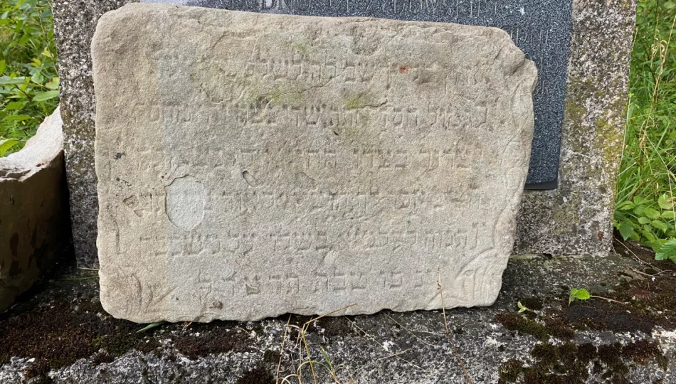 Odnaleziono historyczne macewy. Były... materiałami budowlanymi - zdjęcie 1