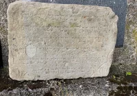 Odnaleziono historyczne macewy. Były... materiałami budowlanymi - zdjęcie główne