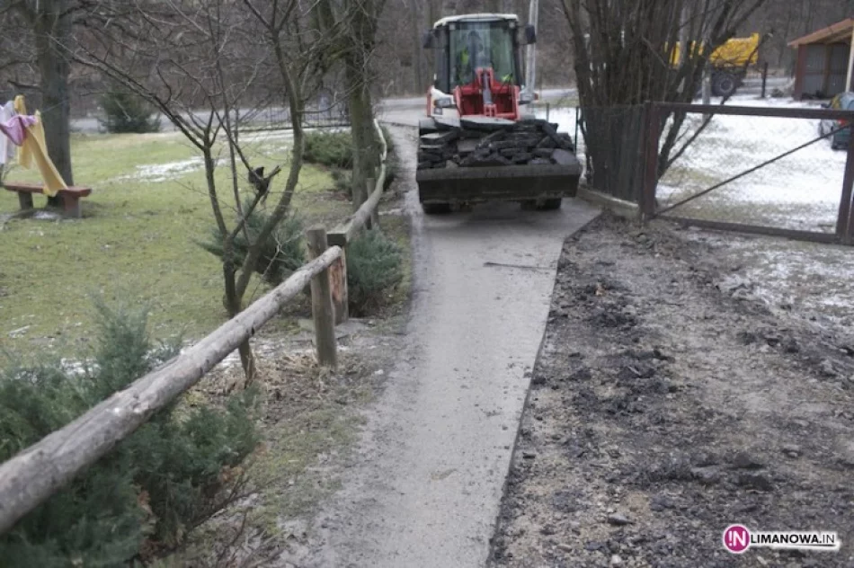 Powstał pomnik głupoty - zdjęcie 3