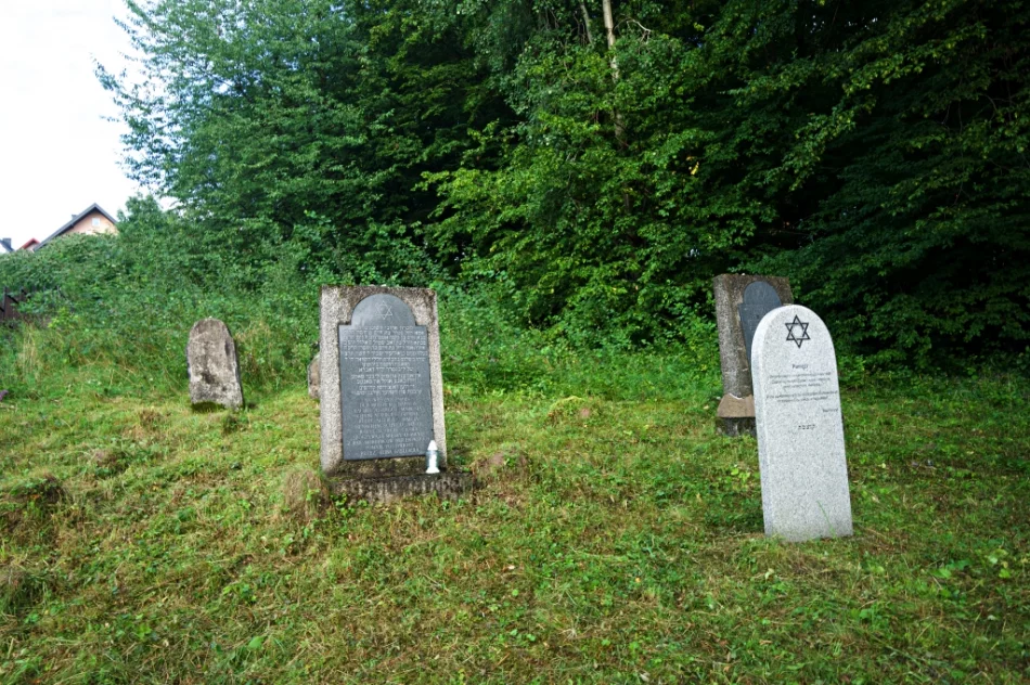 Zaniedbane miejsce kaźni - zdjęcie 2
