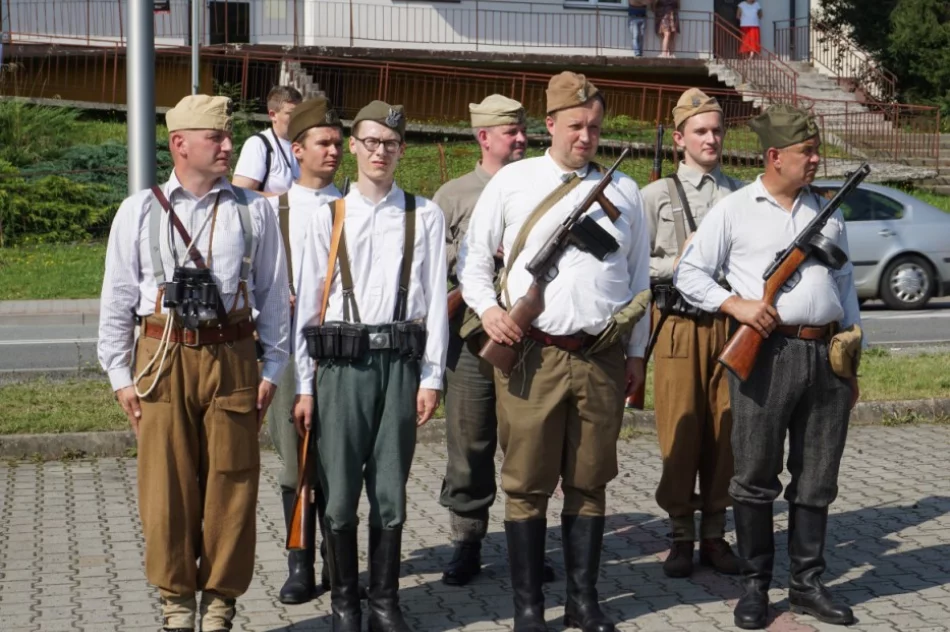 Wybrzmiało "chwała bohaterom" - zdjęcie 10