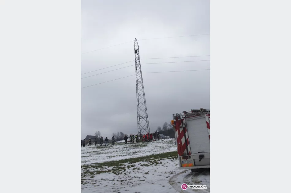 Strażacy uratowali 25-latka - zdjęcie 2