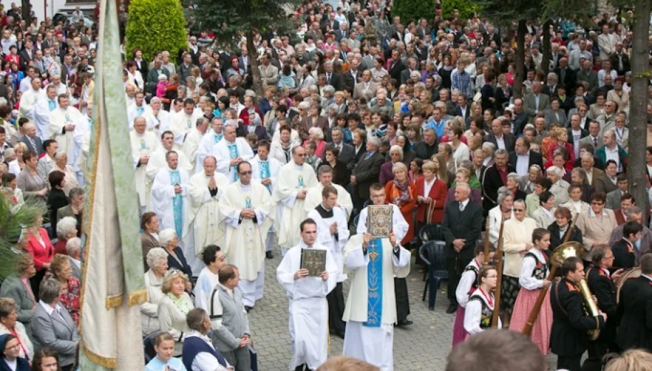 Więcej wiernych na Mszach świętych - zdjęcie 1