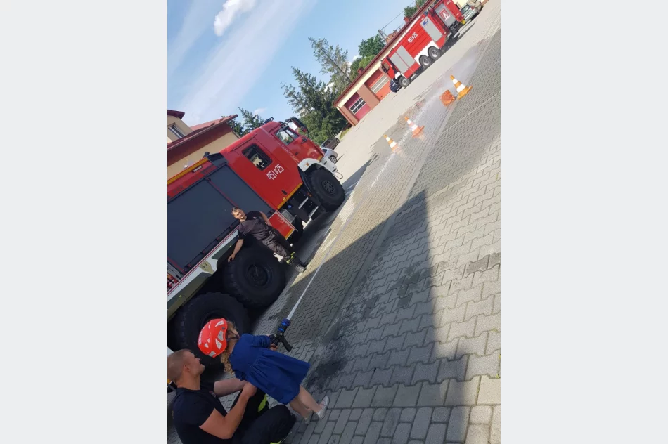 Poznali pracę strażaków - zdjęcie 3