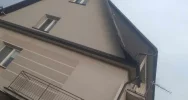 Uszkodzone dachy i powalone drzewa. Awarie prądu. Blisko 100 zdarzeń - zdjęcie 3