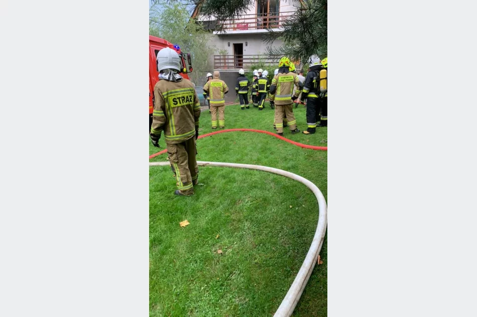 Uszkodzone dachy i powalone drzewa. Awarie prądu. Blisko 100 zdarzeń - zdjęcie 19