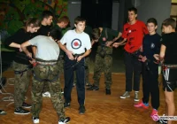 Zajęcia na ściance wspinaczkowej - zdjęcie główne