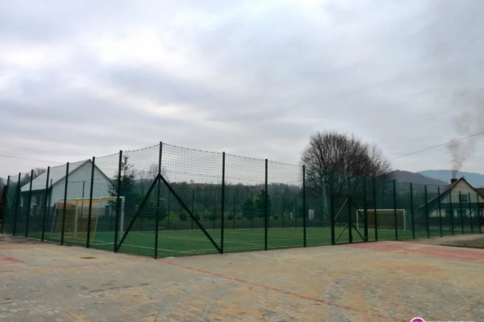 Powstały cztery nowe boiska - zdjęcie 3