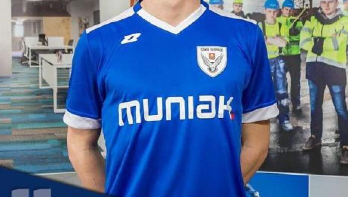 Derby dla Sokoła Słopnice. Zacięty mecz z Zalesianką, pięć goli, goście kończyli w dziewiątkę.