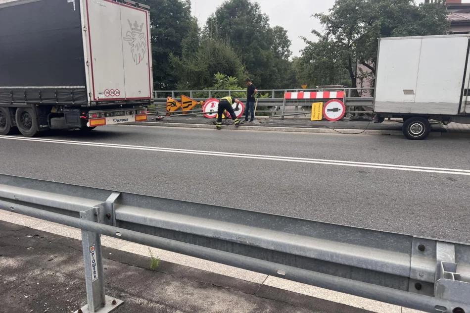 Remont mostu w centrum - utrudnienia dla pieszych - zdjęcie 2
