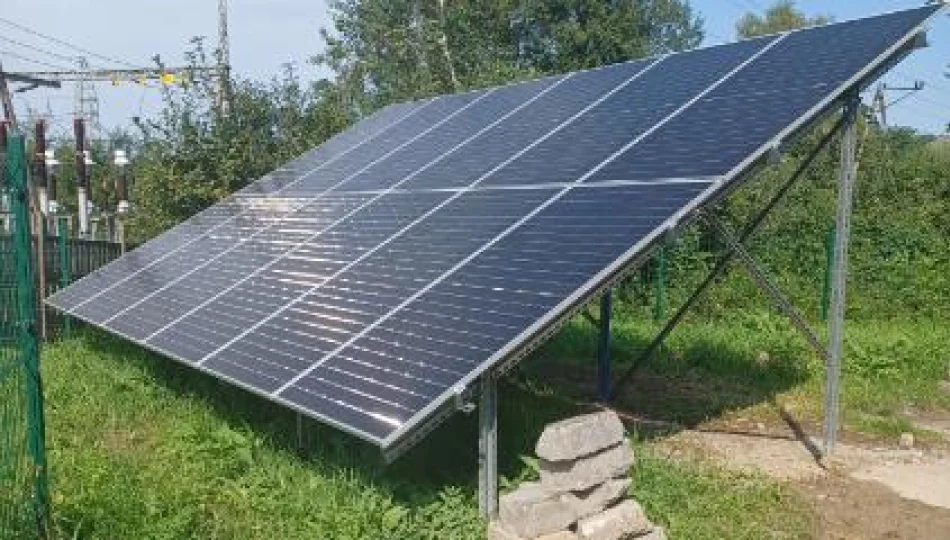 Instalacje fotowoltaiczne montowane są na stacjach pompowni wody, przepompowni ścieków oraz budynkach użyteczności publicznej - zdjęcie 1