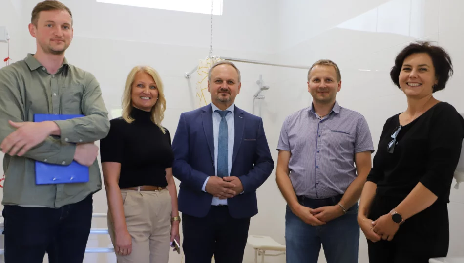 Likwidacja barier architektonicznych w Szkole Podstawowej w Pisarzowej - zdjęcie 1