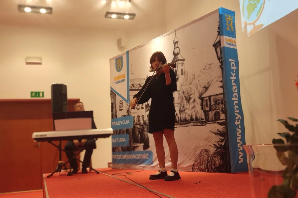 Motywacyjne stypendia dla uczniów rozdane - zdjęcie 4