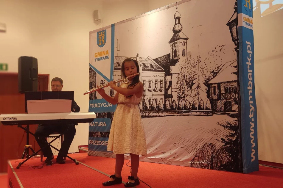 Motywacyjne stypendia dla uczniów rozdane - zdjęcie 13