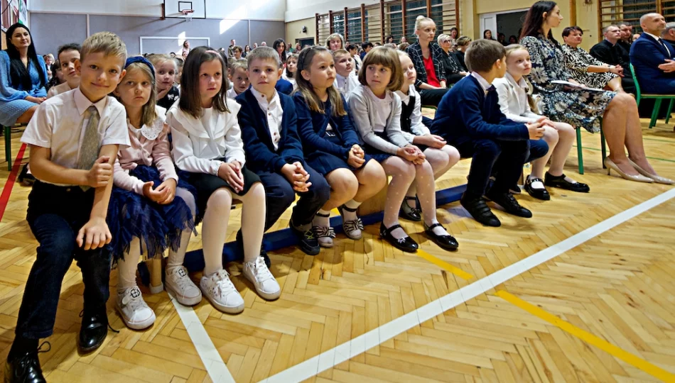 Uczniowie rozpoczęli rok szkolny - zdjęcie 1