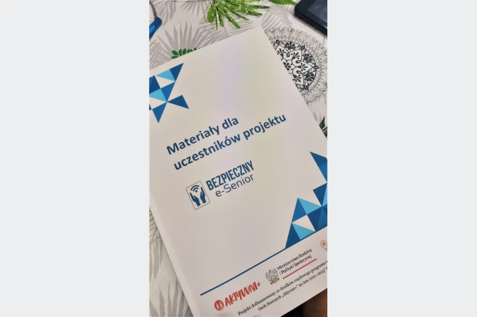 Projekt „Bezpieczny e-Senior” w Dziennym Domu „Senior+” w Limanowej - zdjęcie 7