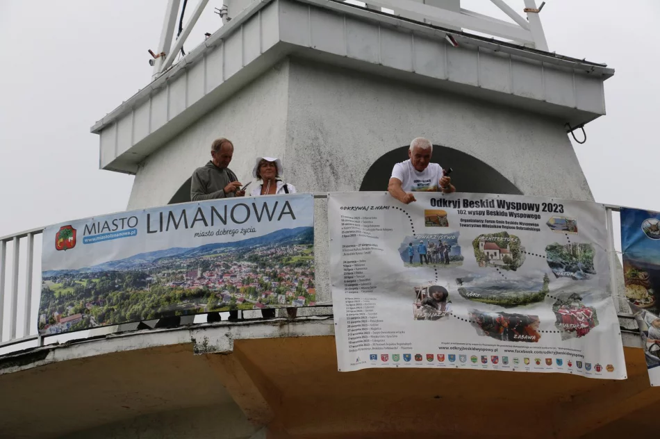 W niedzielę 3 września w ramach akcji „Odkryj Beskid Wyspowy” turyści odkrywali Miejską Górę - zdjęcie 7