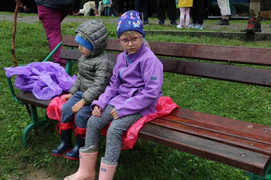 W niedzielę 3 września w ramach akcji „Odkryj Beskid Wyspowy” turyści odkrywali Miejską Górę - zdjęcie 12