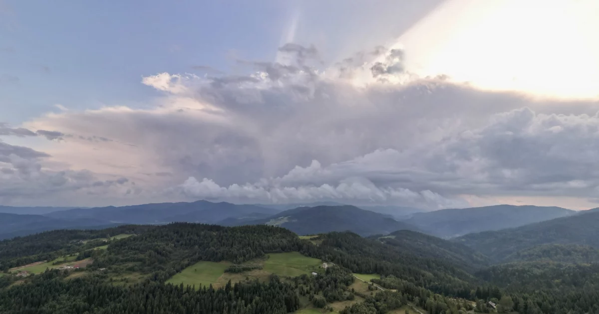Ostrzeżenie przed burzami w regionie