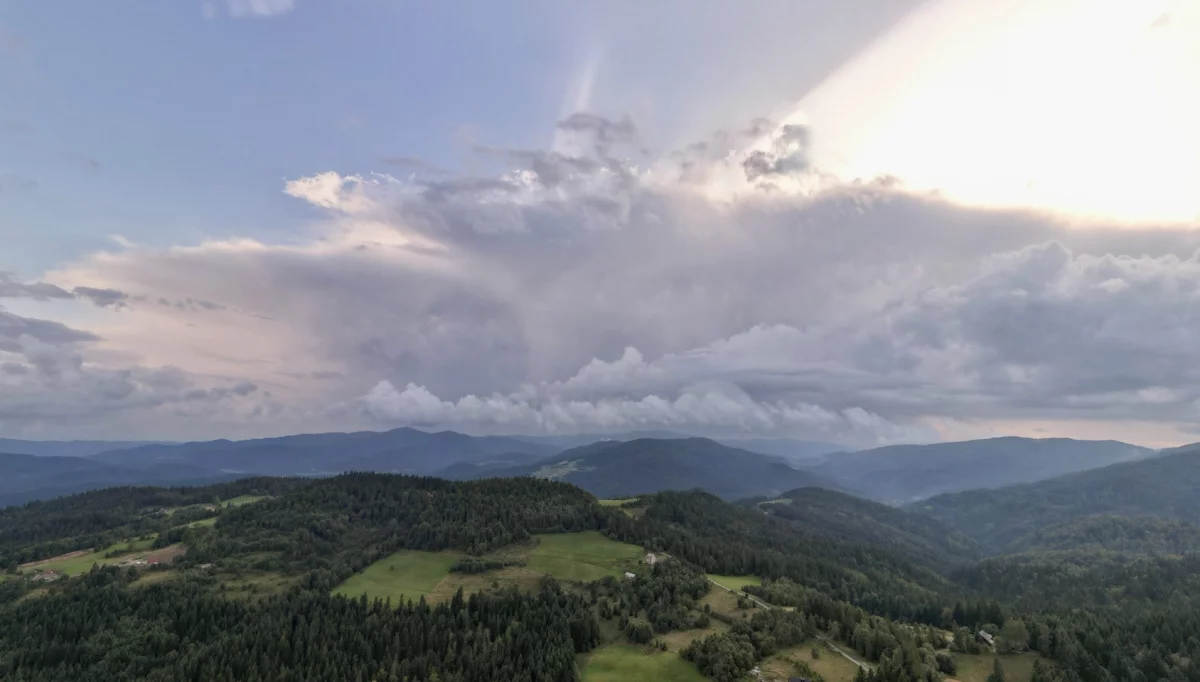 Ostrzeżenie IMGW: burze w województwie małopolskim. Sprawdź prognozę pogody