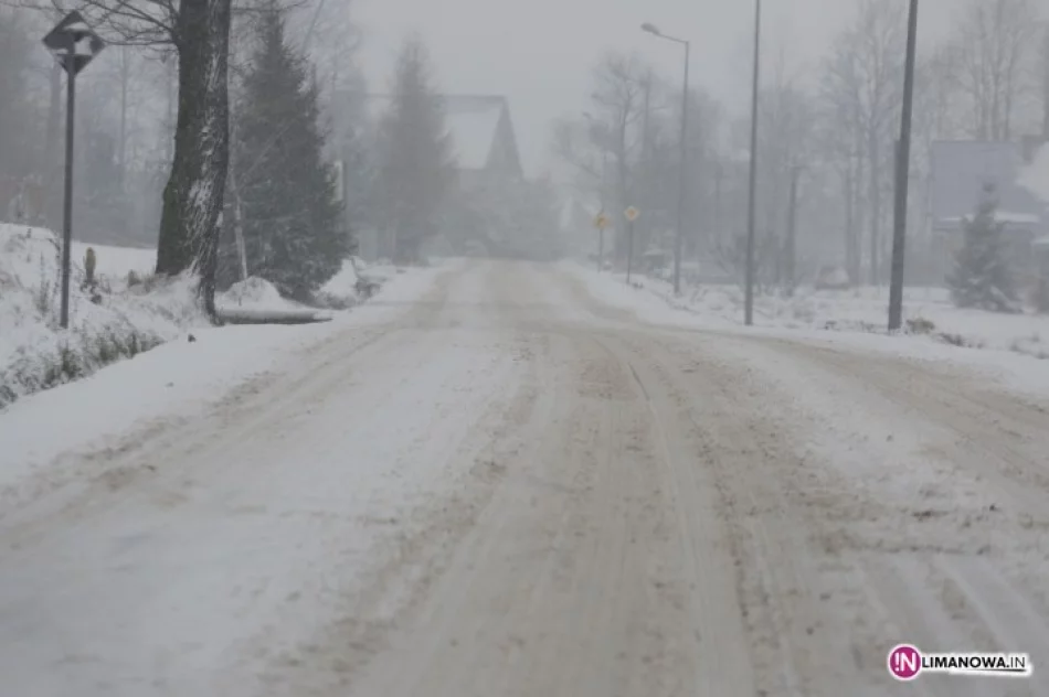 Na drogach bardzo ślisko - zdjęcie 4