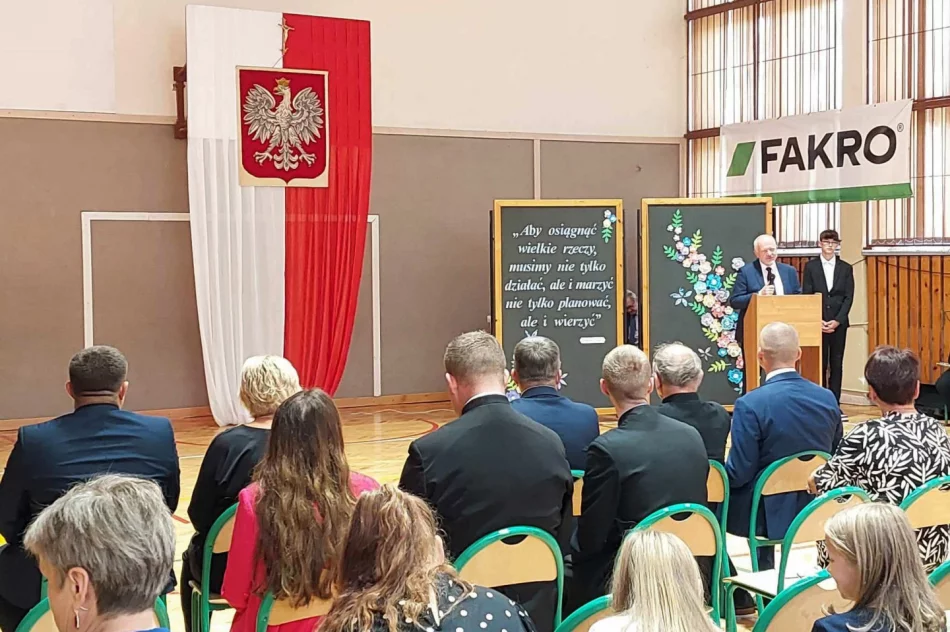 Początek roku szkolnego 2023/2024 w miejskich szkołach - zdjęcie 4