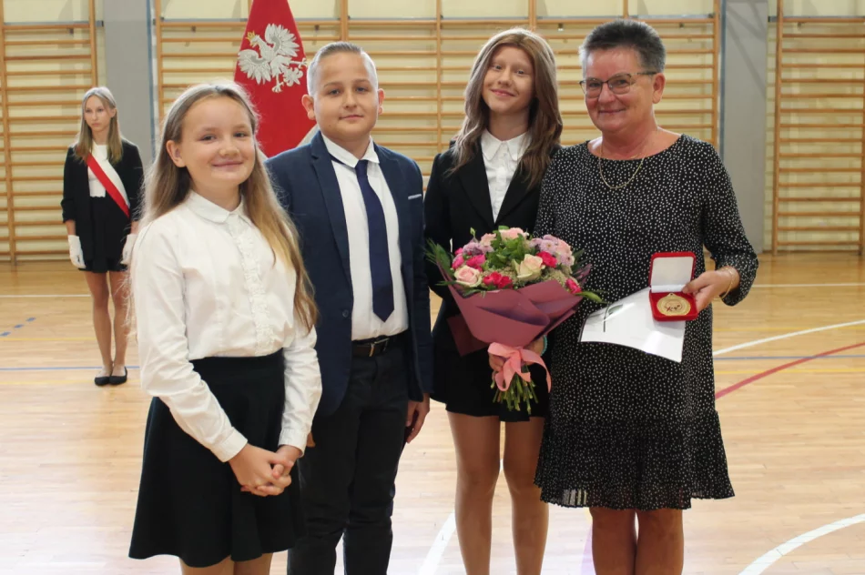 Początek roku szkolnego 2023/2024 w miejskich szkołach - zdjęcie 15