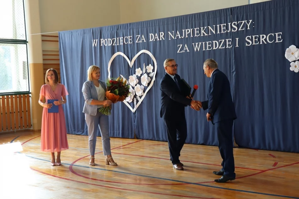 Przez blisko trzy dekady kierował szkołą, teraz odszedł na emeryturę - zdjęcie 3