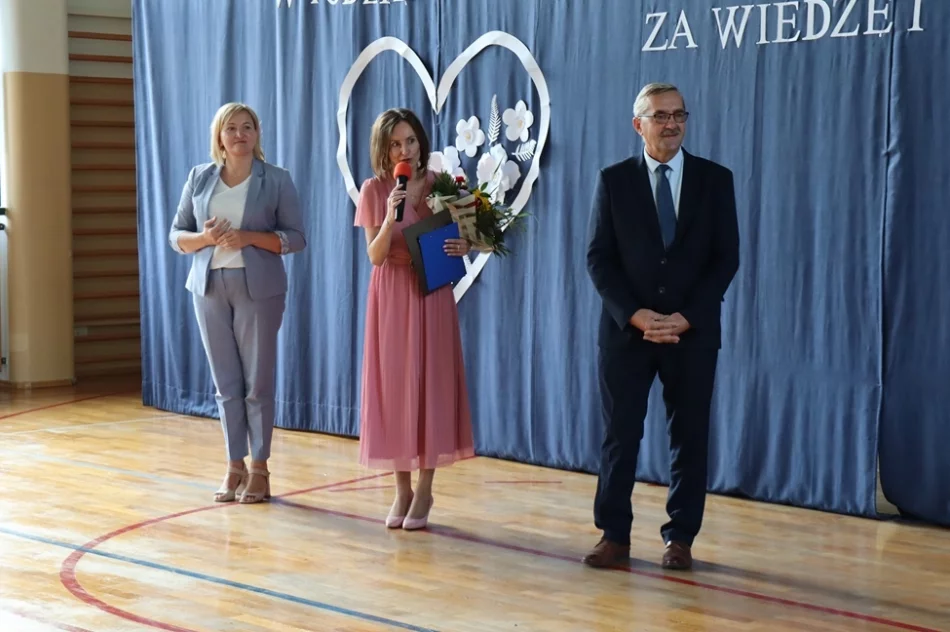 Przez blisko trzy dekady kierował szkołą, teraz odszedł na emeryturę - zdjęcie 9