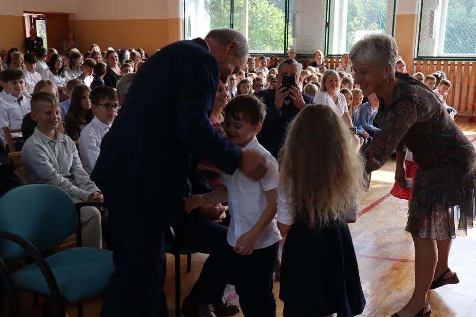 Przez blisko trzy dekady kierował szkołą, teraz odszedł na emeryturę - zdjęcie 13