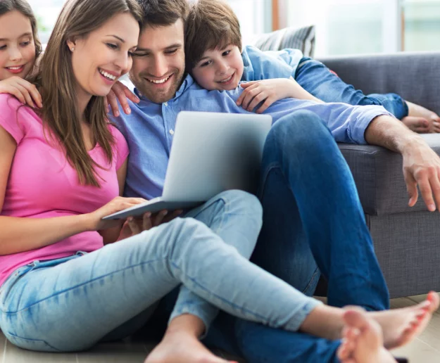 Dzień Bezpiecznego Internetu: w kolejnych państwach pomysły ograniczenia mediów społecznościowych dla dzieci - zdjęcie główne