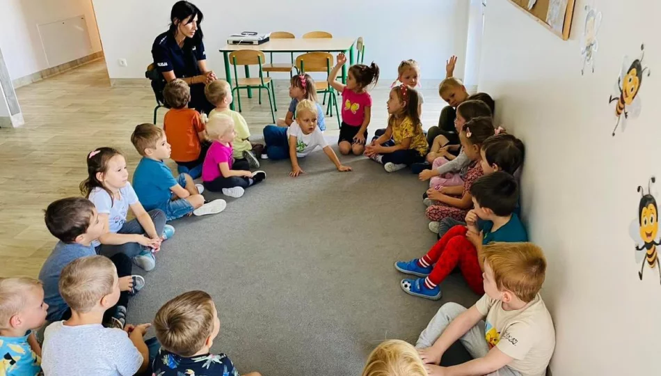 Limanowscy policjanci edukują najmłodszych - zdjęcie 1